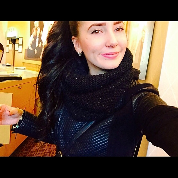 Hi I am Elena. 😁 - Picture 1 of 1