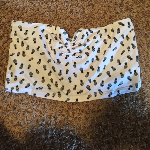 Strapless crop top