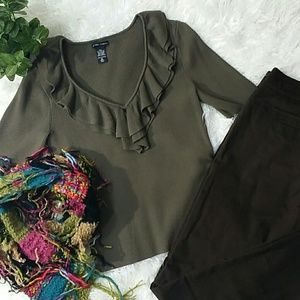 Taupe New York & Co Sweater (XL)