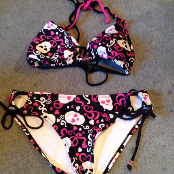 Skull bikini size medium
