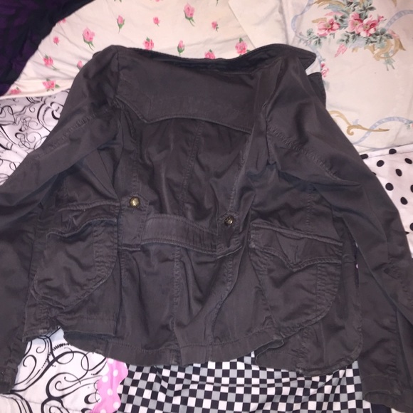 Spring jacket - Picture 2 of 2