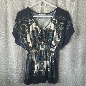 Beautiful flowy blouse