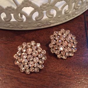 Pink Rhinestone Cluster Earrings 💕