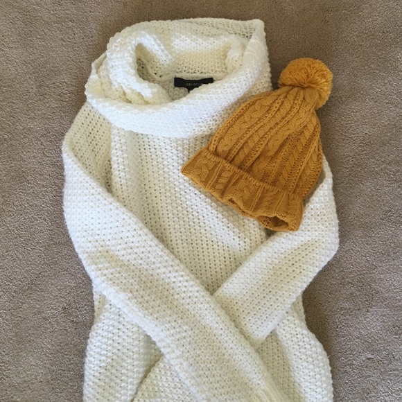 Sweater/beanie combo