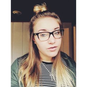 Meet your Posher, Kara