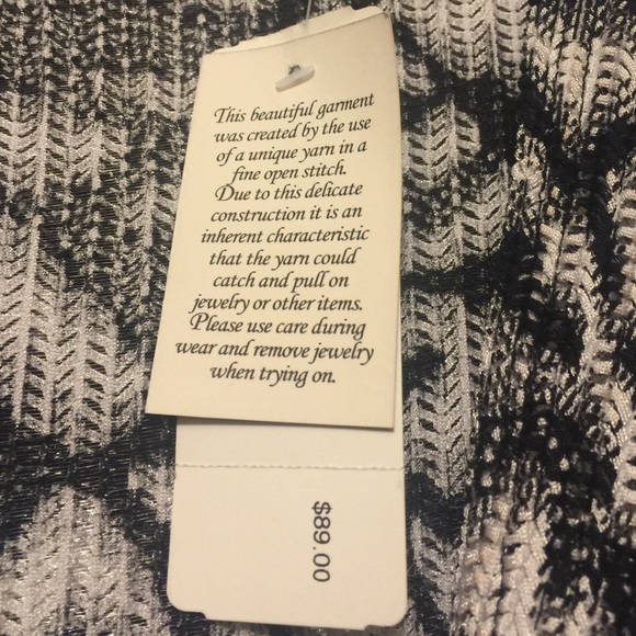 Chico top - Picture 2 of 3