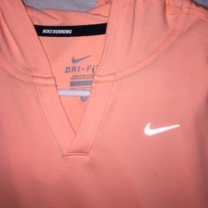 ✨Nike Running long sleeve top✨