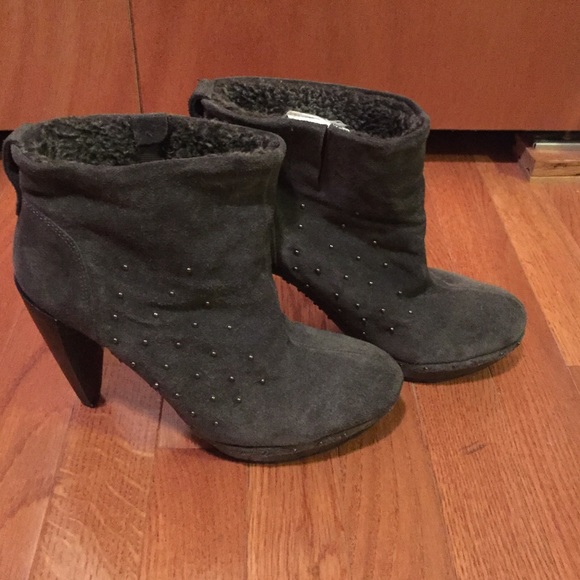 Nine West Shoes - ❄️CLEARANCE - Nine West grey suede booties ❄️
