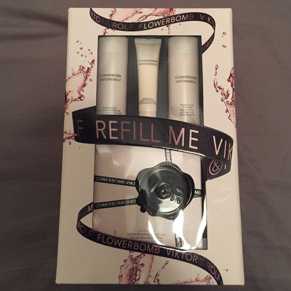 Flower Bomb gift box set!
