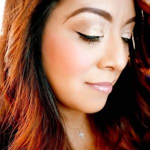 Meet your Posher, Monica