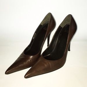 Stuart Weitzman point-toe heels