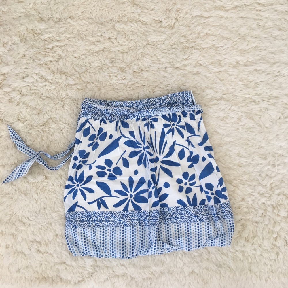 American Eagle spring skirt
