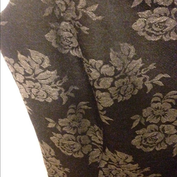 Black and Grey Peplum Top Naf Naf - Picture 4 of 4