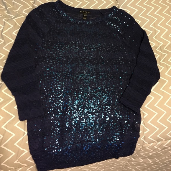 3/4 sleeved sparkly navy blue shirt