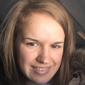 Meet your Posher, Elena