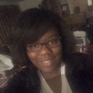 Meet your Posher, Lauran