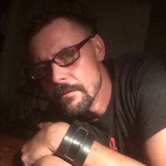 Meet your Posher, Andrew - Picture 2 of 2