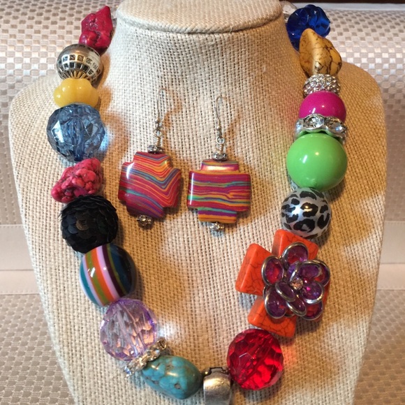 🆑B1G1🆑 BEST IN JEWELRY💥HP💥 Necklace&Earrings - Picture 3 of 3