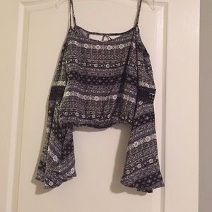 Spaghetti strap long sleeve crop top!