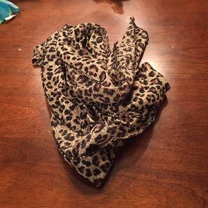 Cheetah tie headband