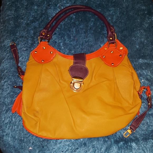 💋SALE💋 Vegan Leather Hobo snap satchel