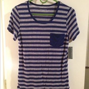NWT .. Women's top