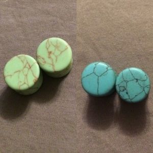 Assorted stone plugs