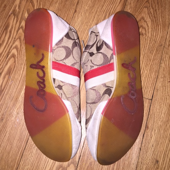 Red and white coach shoes - Picture 3 of 4