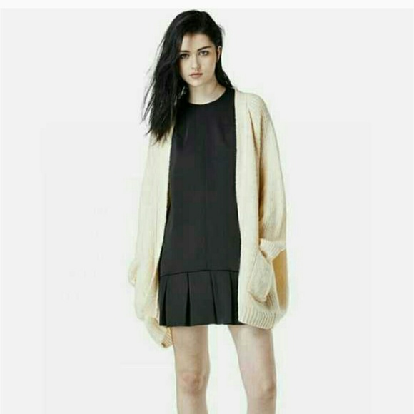 Unif hole cardigan