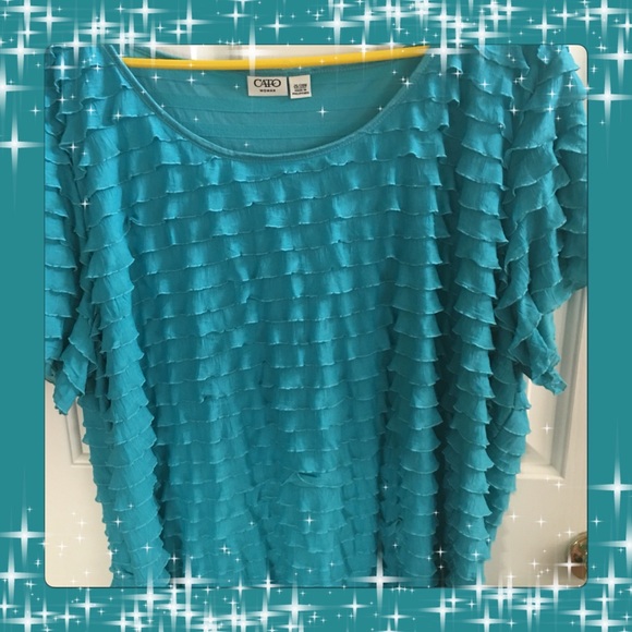 Adorable teal layers top.