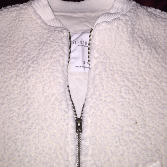 Aeropostale faux white fur coat - Picture 2 of 4