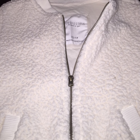 Aeropostale faux white fur coat - Picture 4 of 4