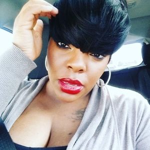 Meet your Posher, Lesley-ann