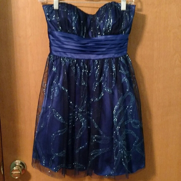Short, Blue Dress - Picture 1 of 2