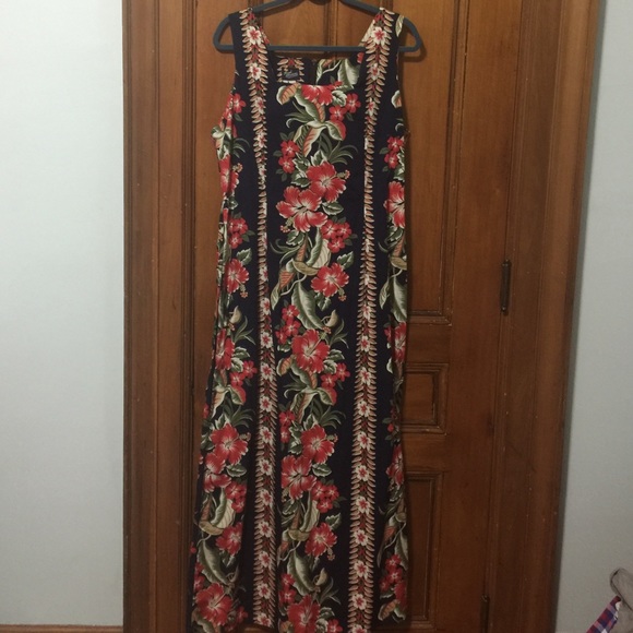 🌺🌺Royal Creations Authentic Hawaiian Dress 🌺🌺