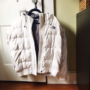 North Face Jacket Size Medium❄️