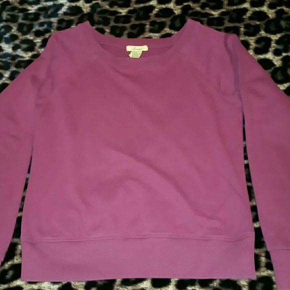 !!CLEARANCE!! Long Sleeve Sweatshirt