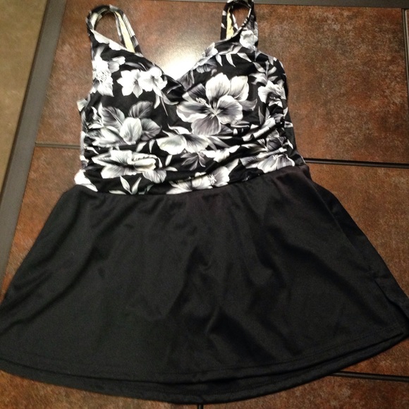 One piece bathing suit