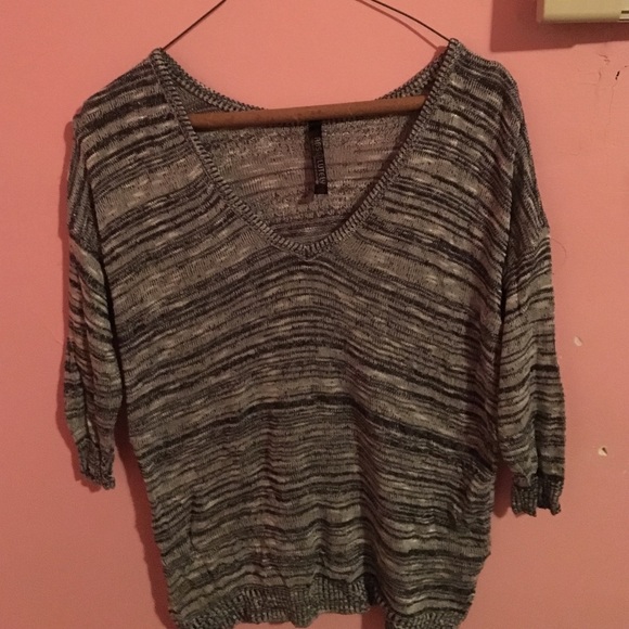 Cute, light little sweater!