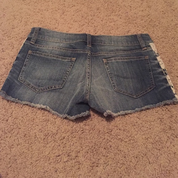 Shorts - Picture 2 of 2