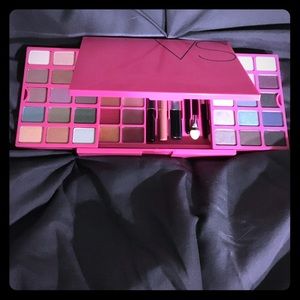 Victoria's Secret Makeup kit