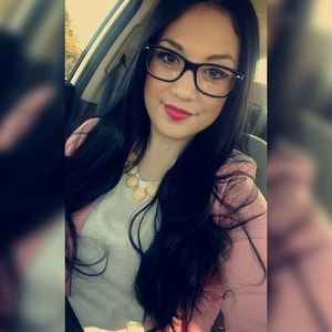 Meet your Posher, Virginia