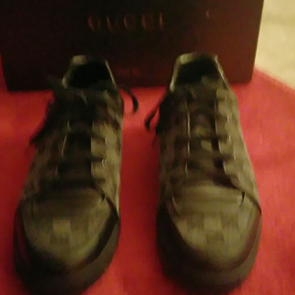 Authentic Gucci Shoes View 3