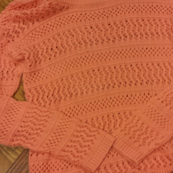 Cute sweater - Picture 3 of 3