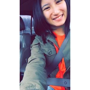 Meet your Posher, Claudya