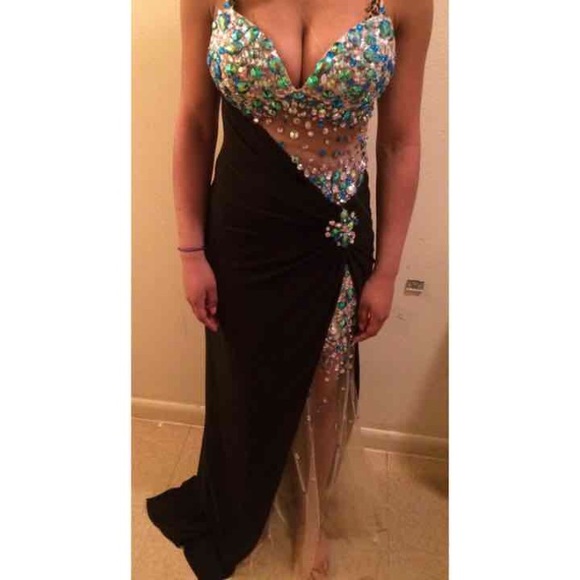 Beautiful Prom Dress - Picture 2 of 4