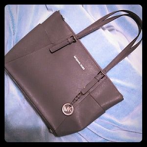 Michael Kors jet set tote