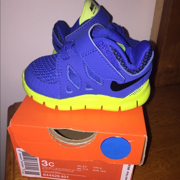 Baby boy Nikes 😍
