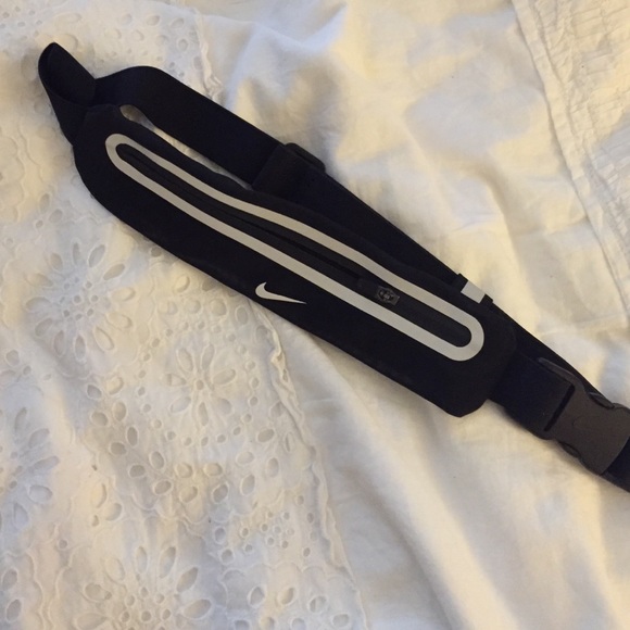 Nike Accessories - NIKE waistband