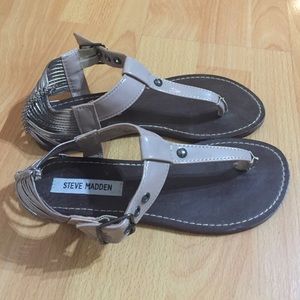 Steven Madden rosittaa Sandals
